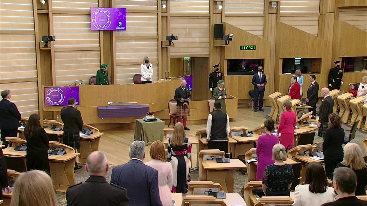 TeatherEdward's tweet photo. To add to the discourse on parliamentary ceremony, here's the state opening of the Parliament of Scotland, 1685 (left); vs the ceremonial opening of the Scottish Parliament, 2021 (right). 

Each parliament in the country should compete for the most grand and traditional ceremony. https://t.co/OgRCrDfmxX