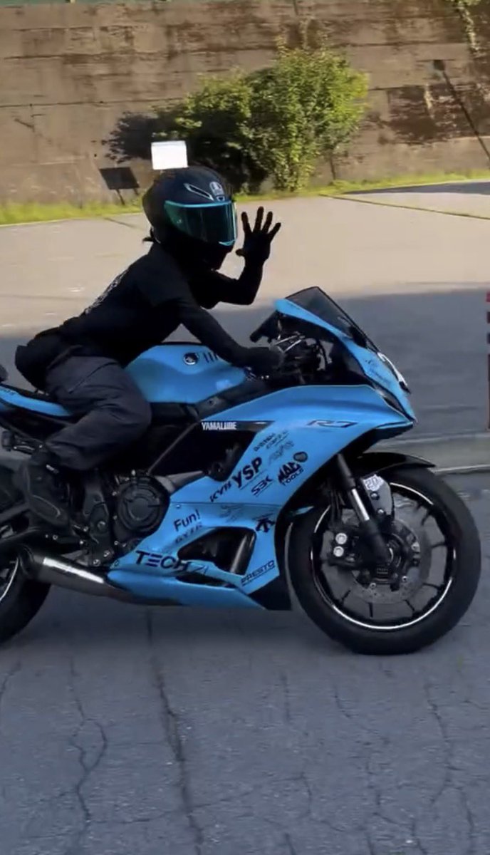 名前：Neo(ねお) 年齢：22 身長：150cm↑ 住み：栃木県 車種：YZF-R7