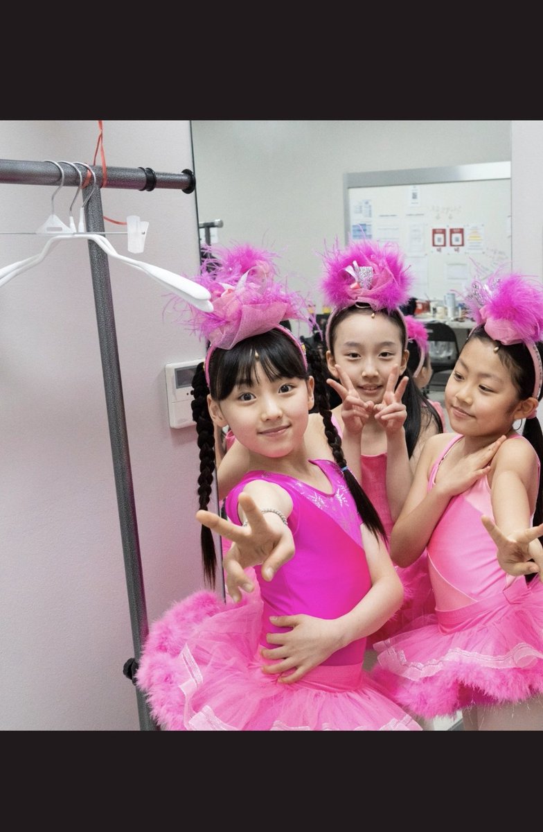 from_herosong's tweet photo. 예은데비 너무 이뻐
여태 데비들이랑 방향성 다르고 
외모도 공주급이라 특이 (p) 좋다 https://t.co/WrmPmPU0CO