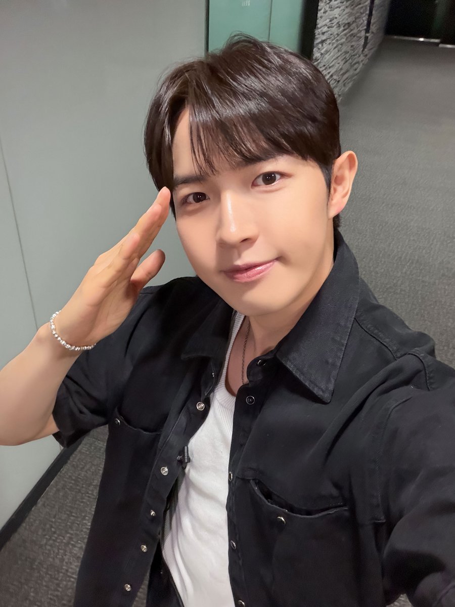 김재환 KIM JAE HWAN tweet media