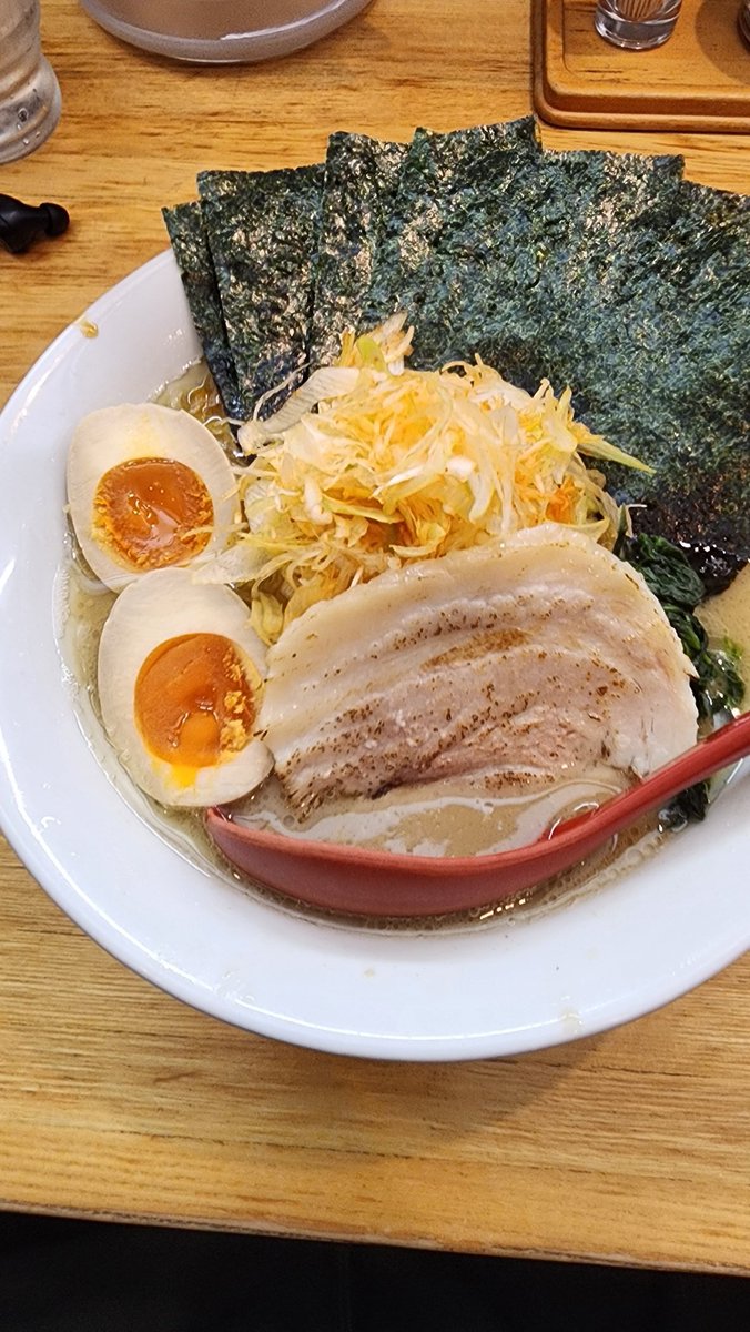 くろうむ/Kroum tweet media