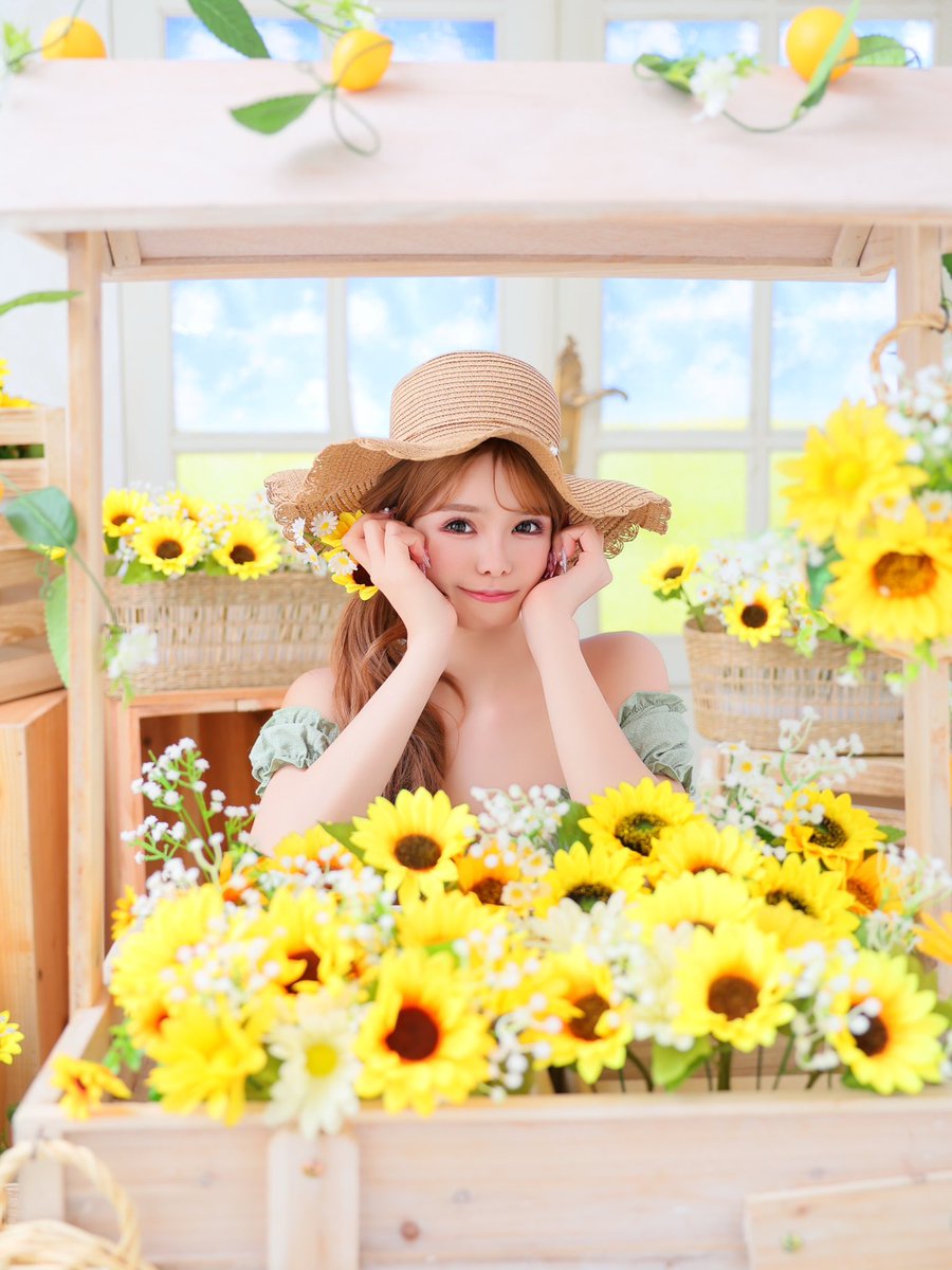 studioKaplus's tweet photo. 本日🌻ひまわりブース🌻モデル撮影をしたのですが

可愛過ぎてやばいですーーー😭💕💕💕
もう初夏感じまくりました😂

ひまわりブースを撮影したのは
吉見カメラマンになります🥰

25日から撮影可能となりますので
是非お問い合わせお待ちしております❤️ https://t.co/iKDLDyJNyZ