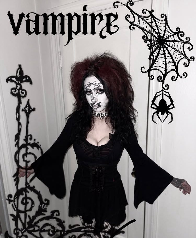 AlienFairy24's tweet photo. Everything is so strange and unusual 
#goth https://t.co/9EbgA8NU5n