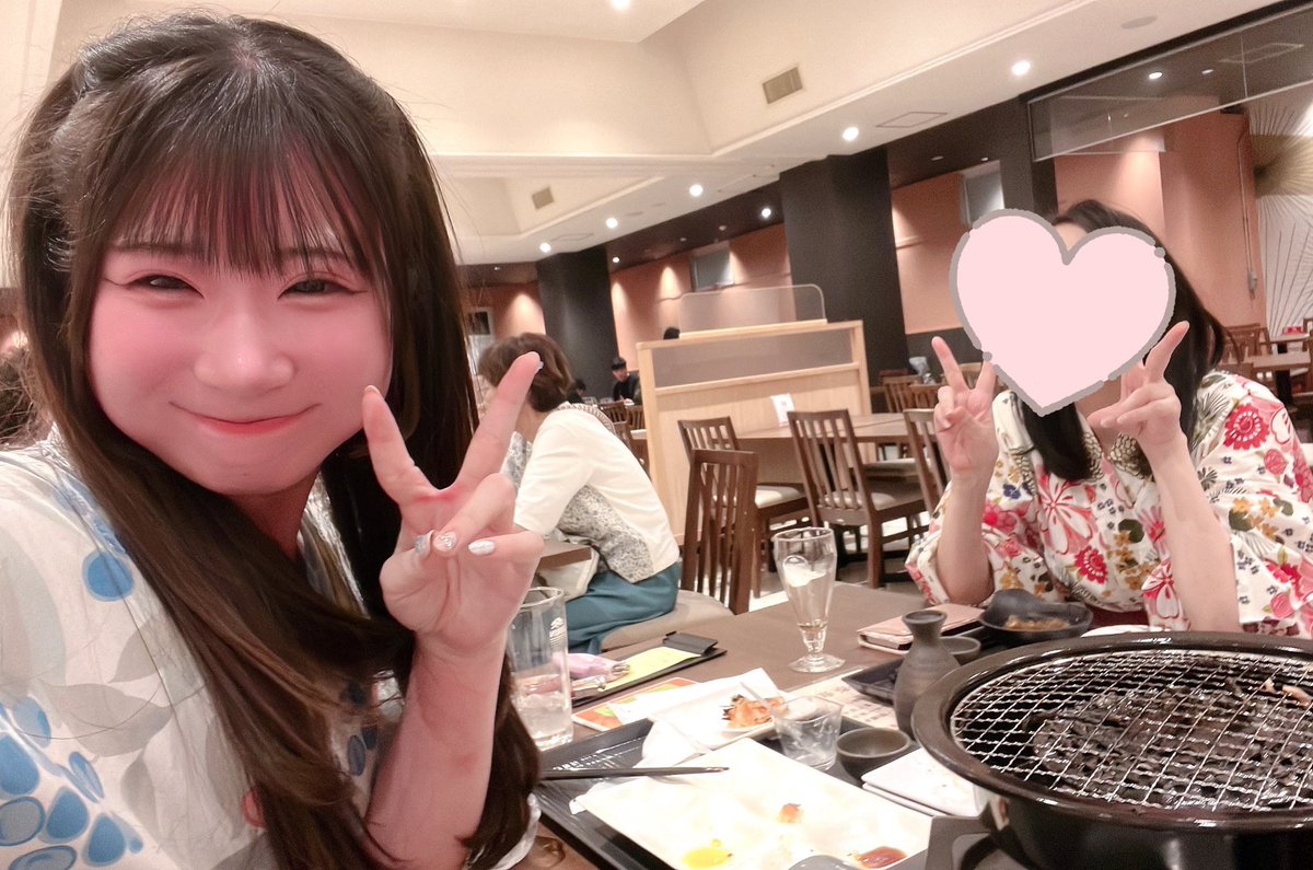 okayu_26's tweet photo. おかあさんのお誕生日㊗️
べろべろさんだに https://t.co/YXXddGMxim