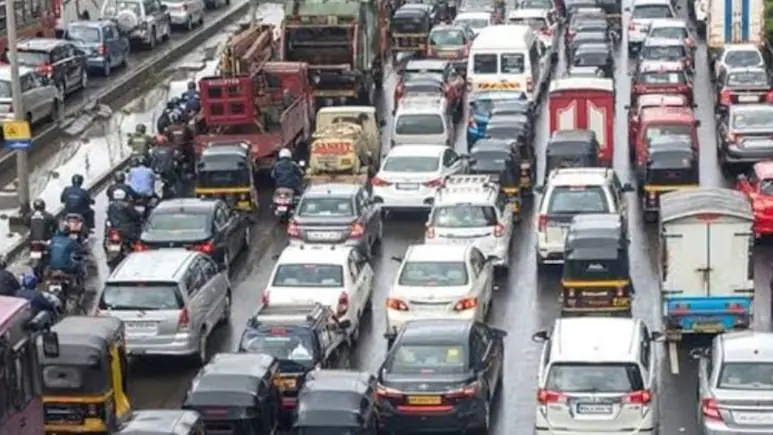 ndtv's tweet photo. Mumbai Commuters Opt For Carpooling Amid Rising Traffic
https://t.co/O4pmBSbzBb https://t.co/gW41Teu9kz