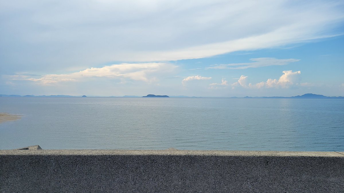 HRSsilverbullet's tweet photo. 瀬戸内の海 https://t.co/1IATa1Ks1U