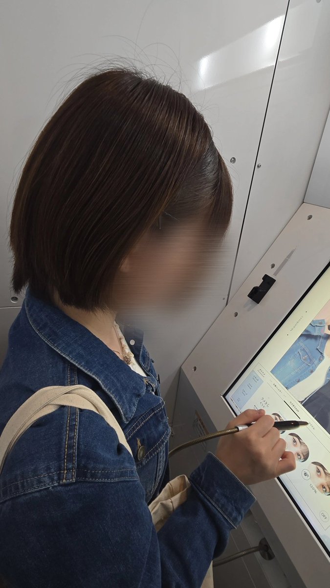 るら tweet media