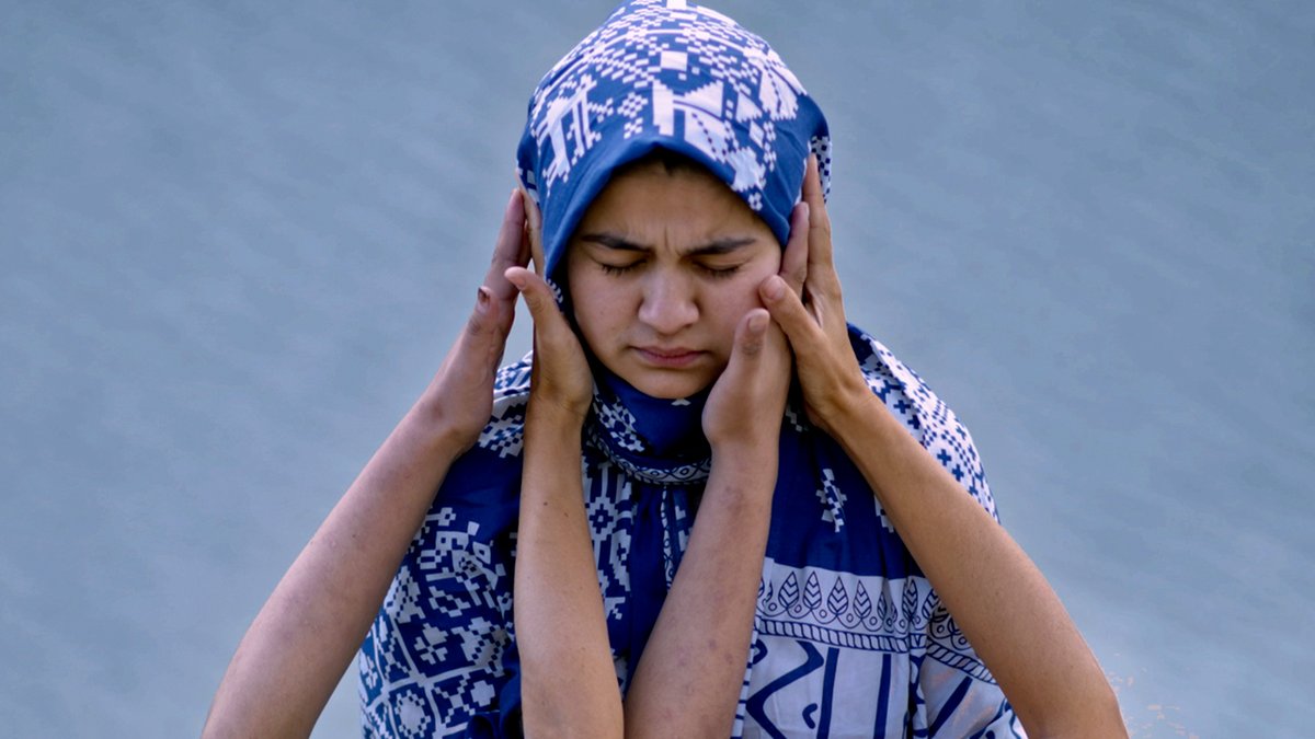 som3cat's tweet photo. 🦻Al Pakistan, als nens sords no se'ls posa nom

L'Aniqa va lluitar perquè la seva filla sorda tingués un nom i pogués rebre una educació

🎬"Mans en moviment"

▪️Dissabte, a les 22.05, a "El documental" del 33 i a la plataforma 3Cat

🔗https://t.co/PcJPZG9SUy

#ElDocumental3Cat https://t.co/jFEBja7Mif