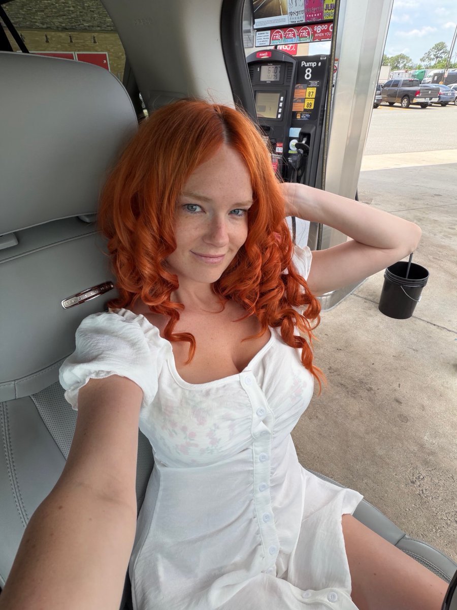Sophie Jane tweet media