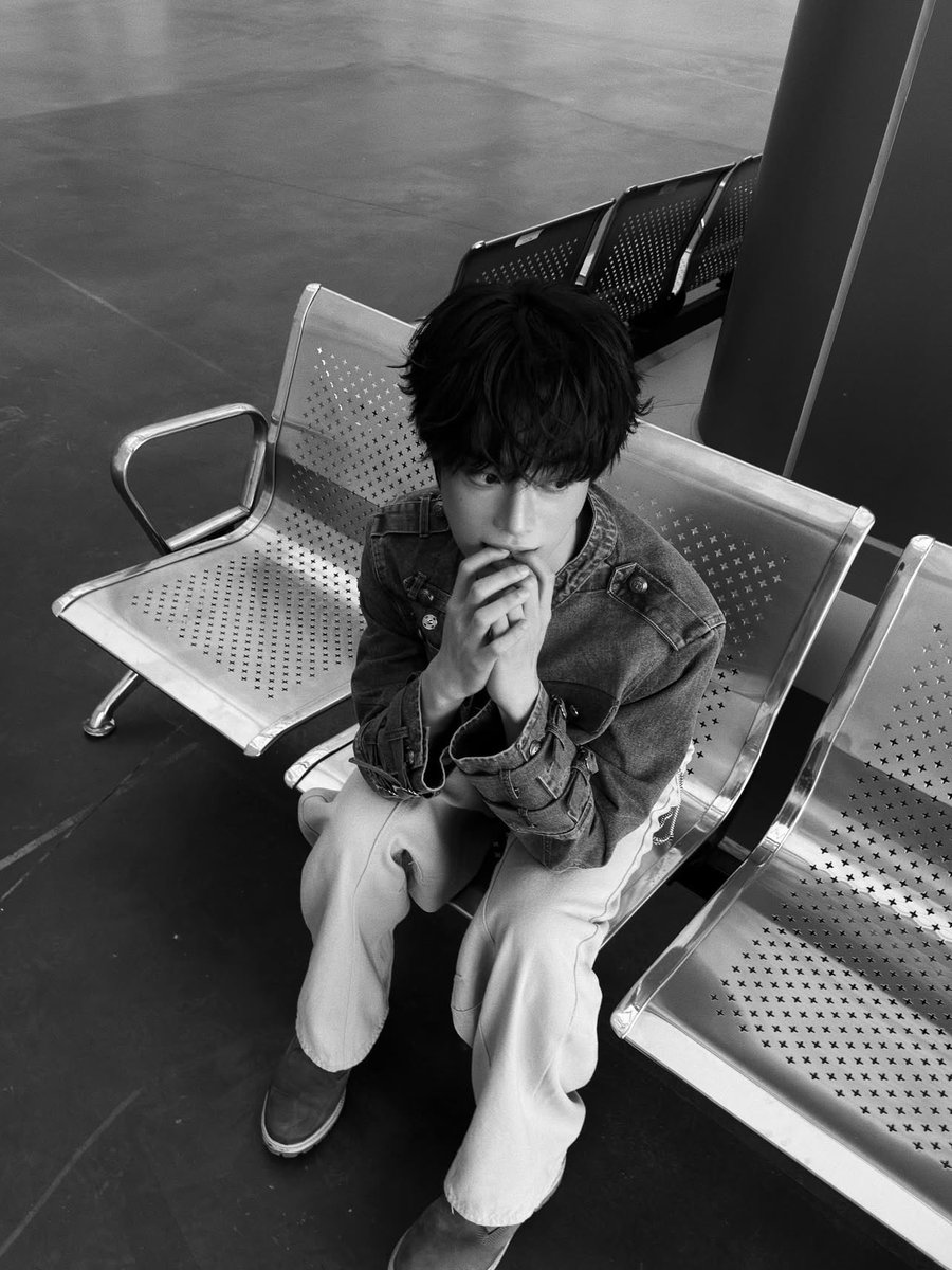 Just For HanBin 🌻 tweet media