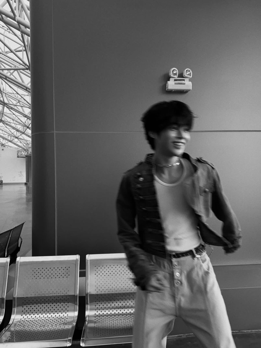 Just For HanBin 🌻 tweet media
