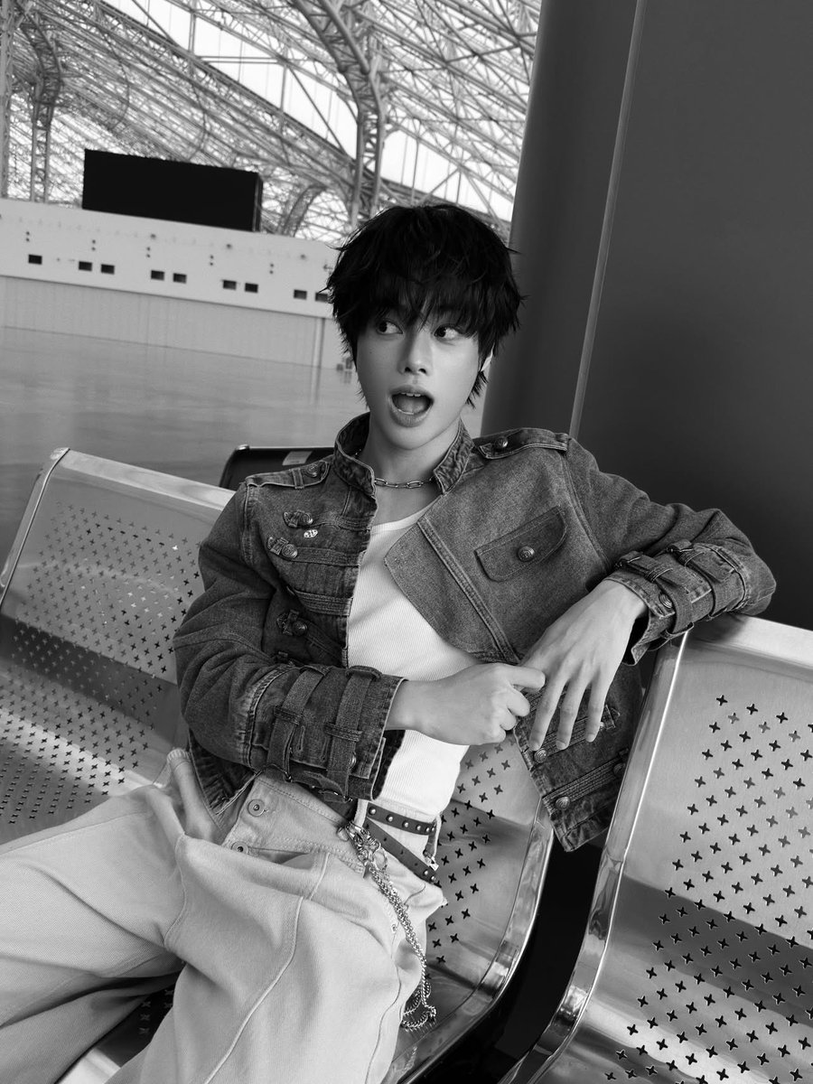 Just For HanBin 🌻 tweet media