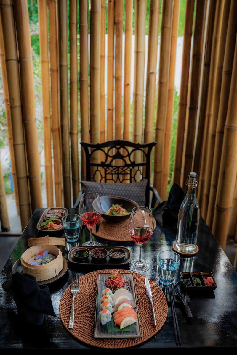EMResortSpa's tweet photo. Savor the world on a single island. We bring together the finest culinary traditions and premium ingredients to create an artful fusion of taste and elegance. 

#emeraldmaldivesresortspa #NaturalElegance #NaturalFreedom #emeraldmaldives #LeadingHotelsoftheWorld https://t.co/jLsAjZyXwZ