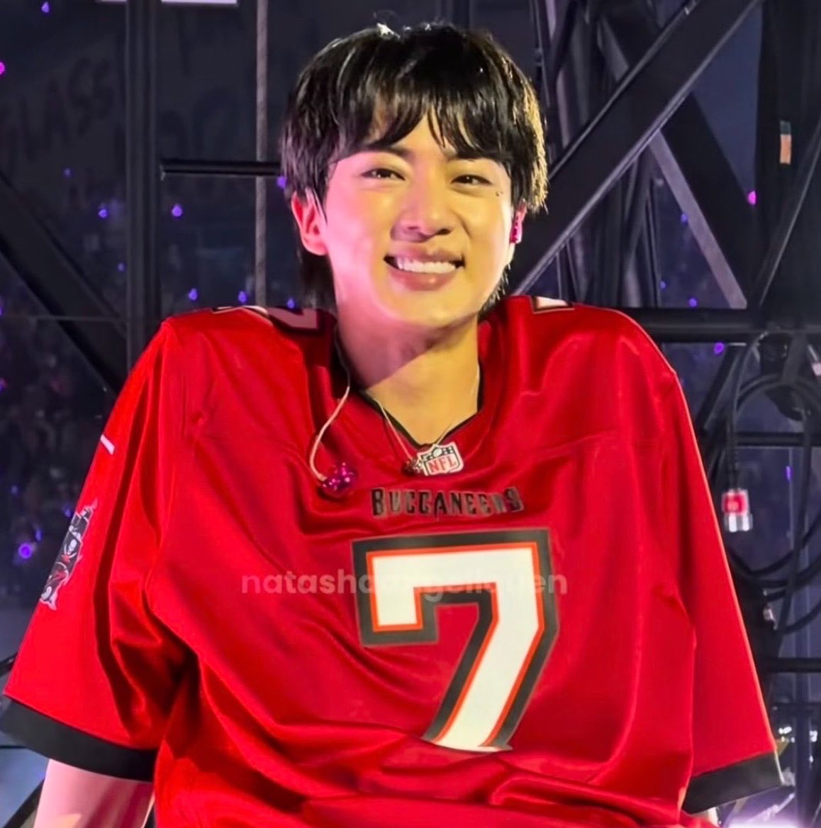 JIN ⋆arirang⋆ tweet media