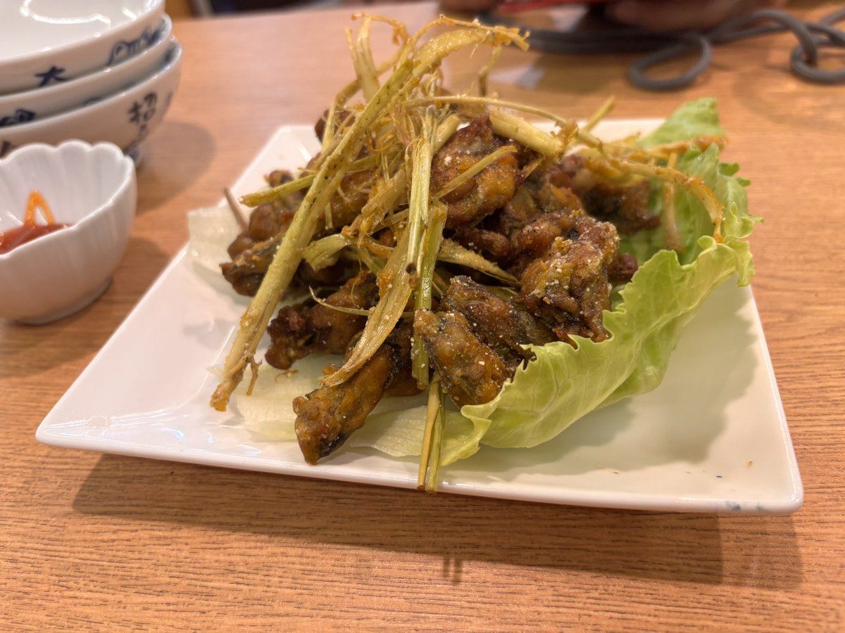 komodatoshi's tweet photo. #ベトナム料理 
本日の異国飯
バインミー
フォー
カエルの塩焼き！ https://t.co/RUsDywbrSW