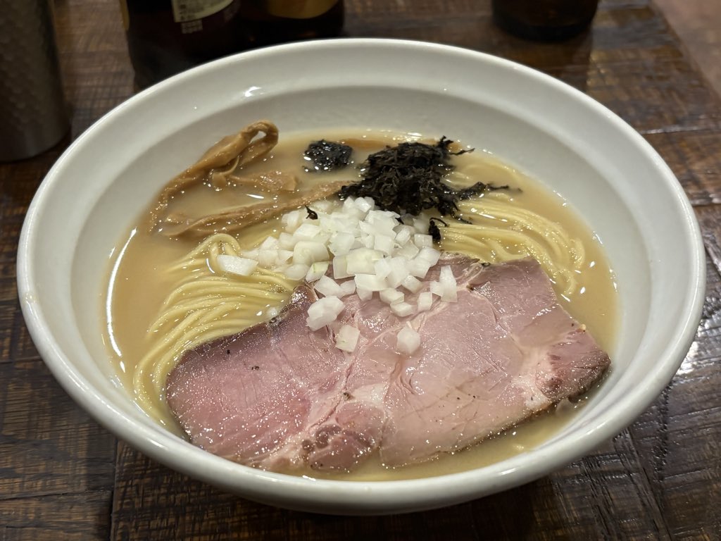 そらさじ tweet media