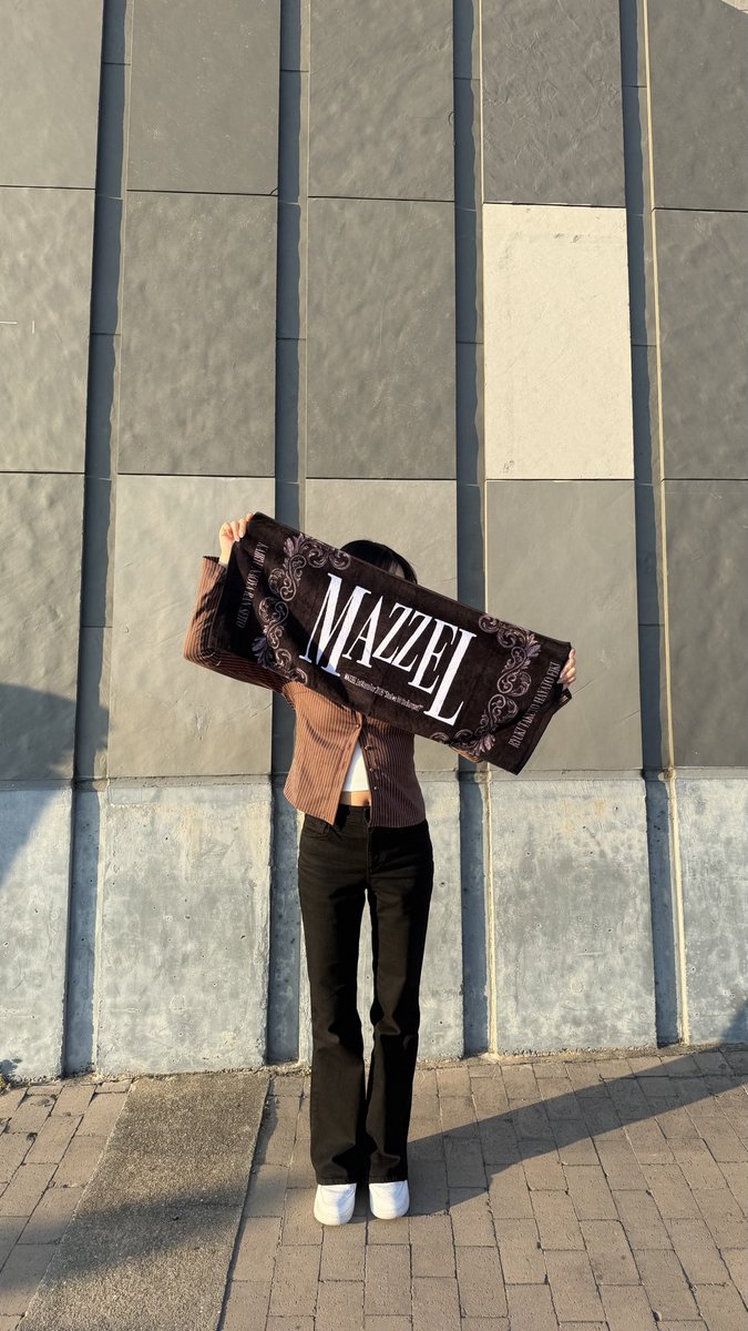 ao_smz's tweet photo. マリンメッセ福岡B館 Day1    5.13

最高！！！！

大好きな8人に会えてしあわせな1日🍀
 #MAZZEL_Banquet_Tour https://t.co/aYKSyVrrjT