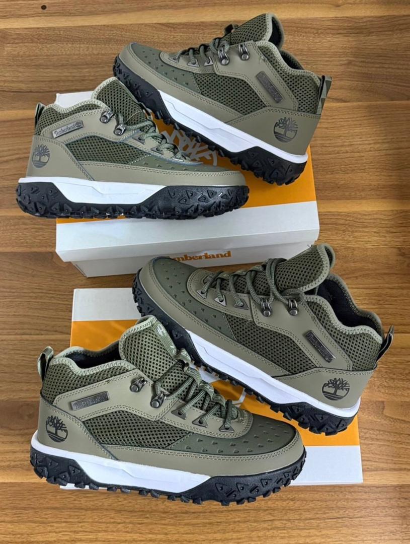 NUELthedrummer's tweet photo. Timberland Greenstride Motion 6 Unisex Sneakers 👟 
Size 41-46 available 
Price:N30,000 each 🔥 

Fully boxed 📦 Nationwide delivery 🚚 https://t.co/fWQXmoXy41