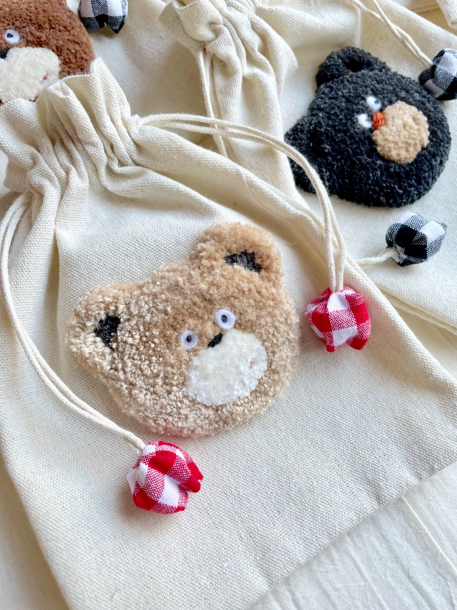 くまちゃんの巾着袋も作りました🐻🌷💕顔がみんなちがーーう