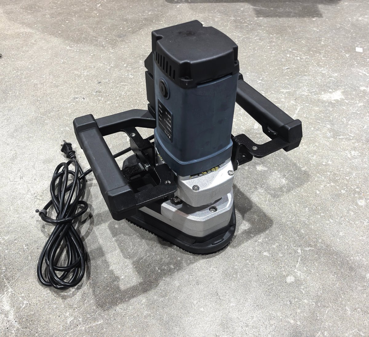 Neal38468451's tweet photo. New hand grinder
Prototype in production https://t.co/9AtKGGNby4