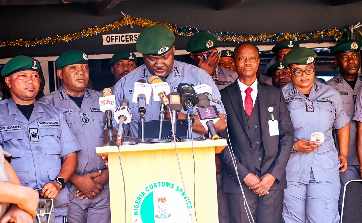 NIGERIA CUSTOMS tweet media