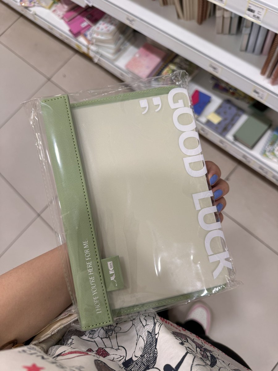 𝐛𝐞𝐫𝐞𝐧́⁷🪭₊⊹✭ tweet media