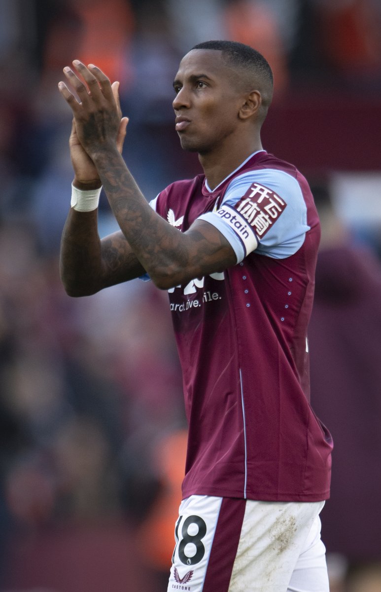 Ashley Young tweet media