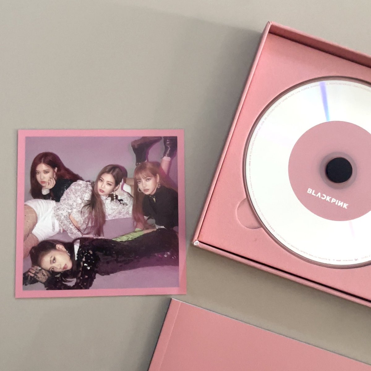 weioneday's tweet photo. ส่งต่ออัลบั้มเปล่า 200 บาท รวมส่ง

#ตลาดนัดblackpink #ตลาดนัดบพ https://t.co/stANq3ints