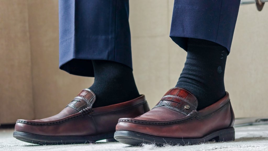 simon_socks tweet media