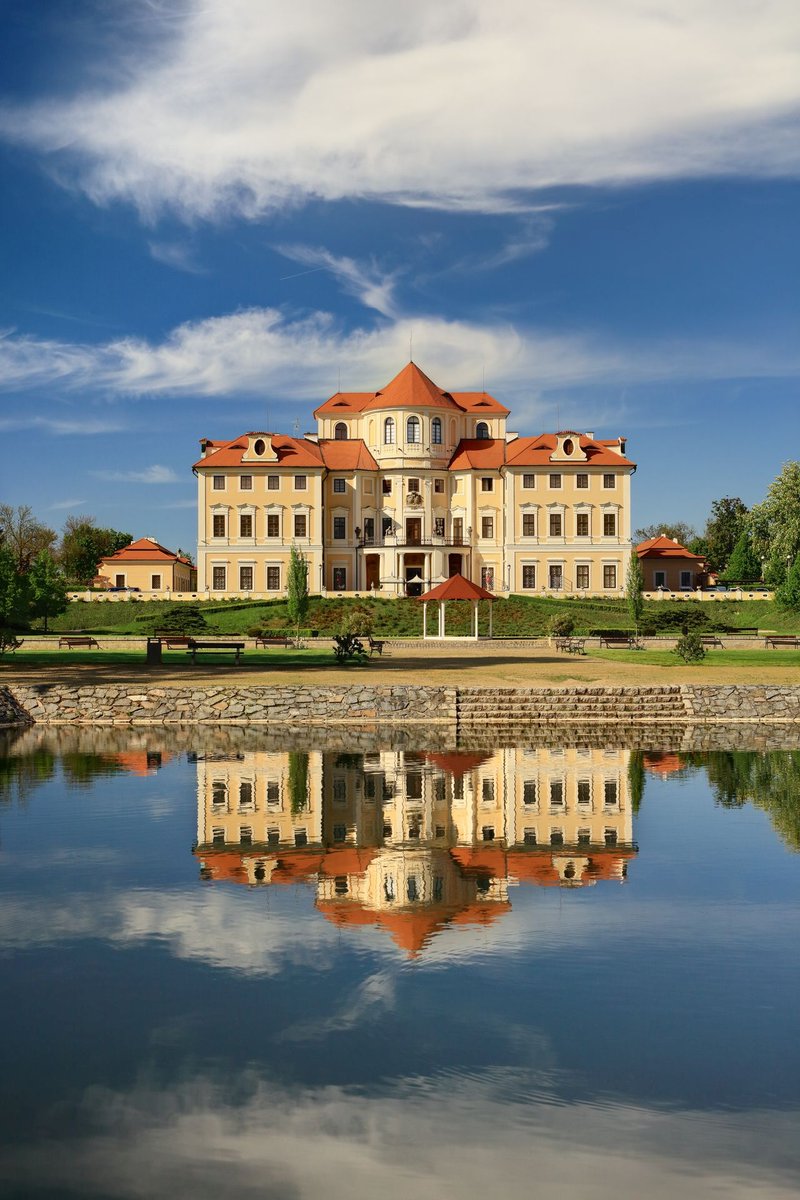 VisitCZ's tweet photo. 🏰 Liblice Chateau | Central Bohemia
Photo: Libor Sváček https://t.co/BJHeXQI5AO