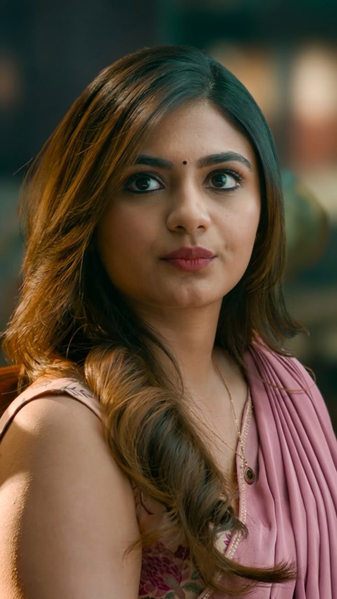 secret2share's tweet photo. Sissy: bava ila cheera kattinchi office party ki tesukochav yevaranna gurthupadite yela ra?
Me: gurthupadite yem undhi vadi madda cheekite chalilu silent avtadu vade
Sissy: nenu niku matrame lanjani ani telusu kada bava
Me: lanja yevariki ayina lanene https://t.co/mc3NmtJzhd