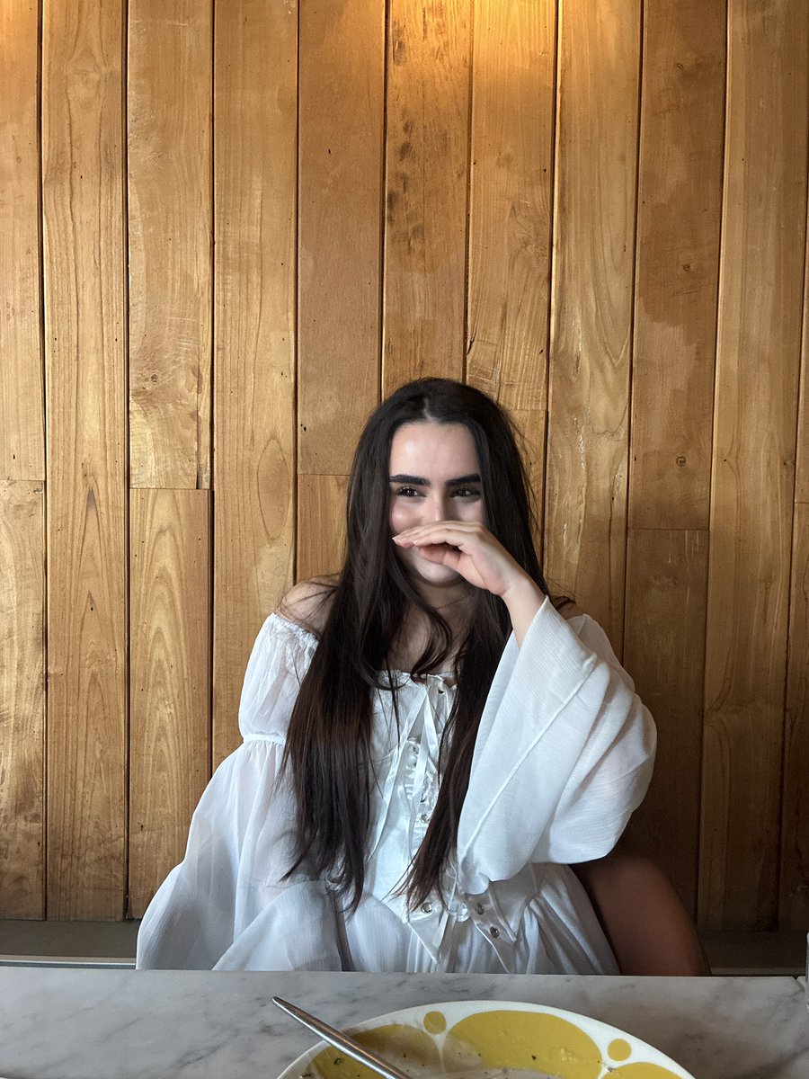 Moni 모니 misses skz tweet media