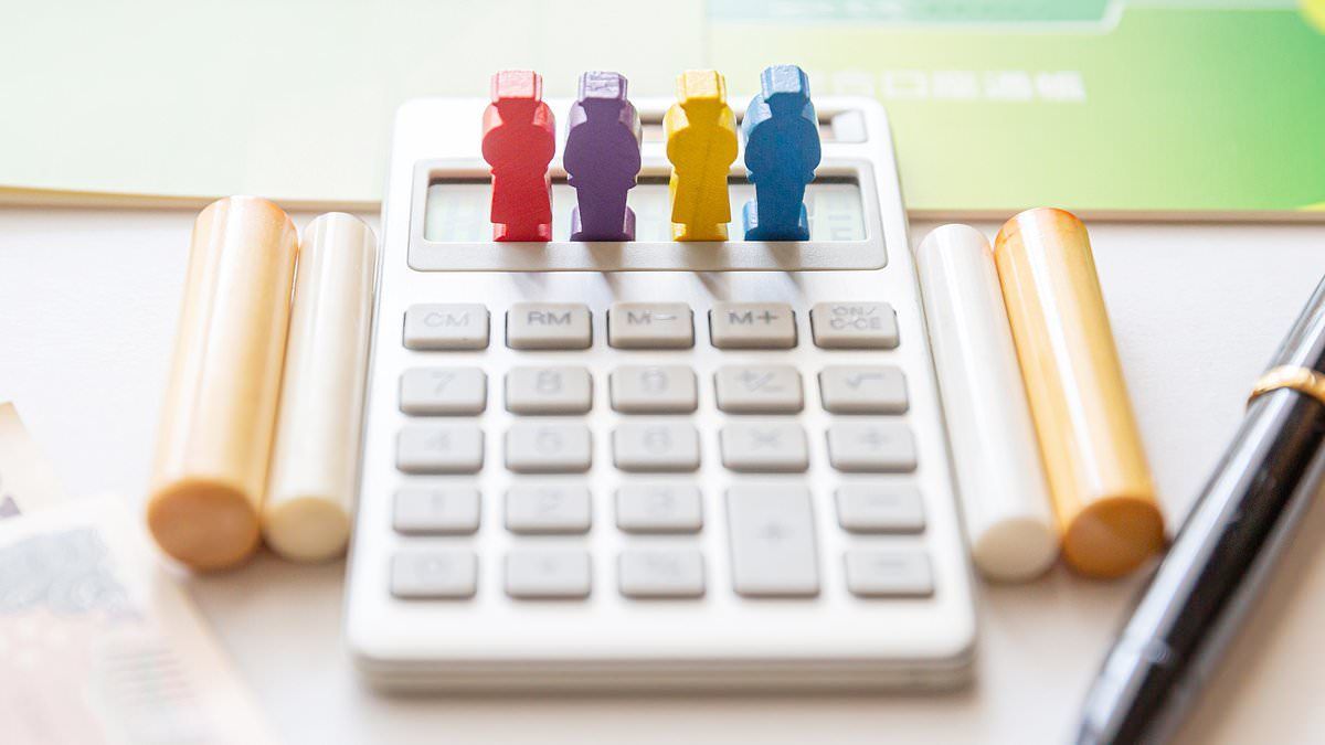 PSLSolicitors's tweet photo. How to work out and pay inheritance tax: You get just SIX MONTHS to stump up death duties 
https://t.co/l5sZKU4bC3. https://t.co/XLTAzO1Whz