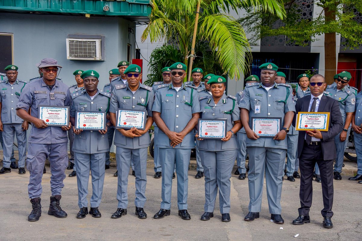 NIGERIA CUSTOMS tweet media