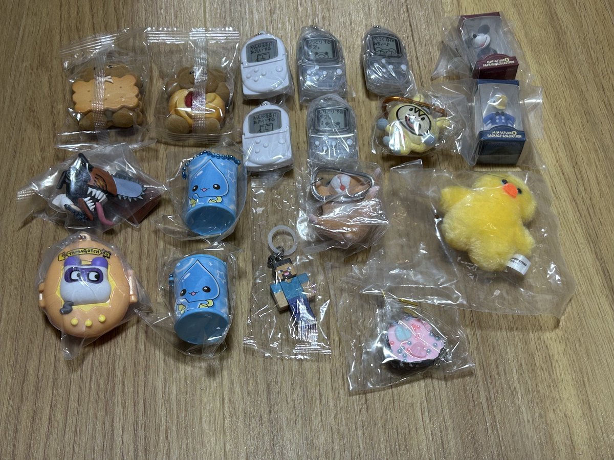 yuzac8's tweet photo. ガチャガチャ めじるしアクセサリー 交換

譲￤1、2、3枚目

求￤4枚目

纏めての方優先、郵送での交換希望。めじるしアクセサリーでしたら4枚目優先にはなりますが、何でも検討致しますのでお気軽にお声かけください。 https://t.co/8DnwNQpWpn