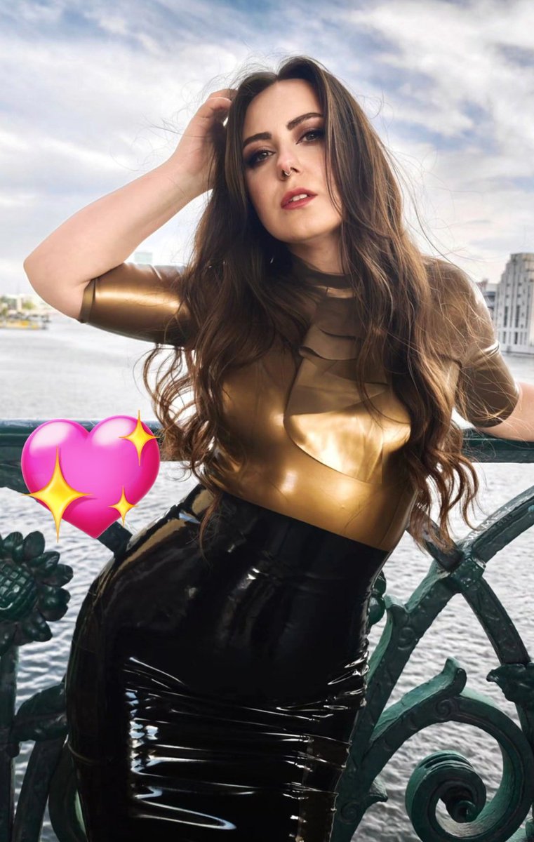 maitressesarah22 tweet media