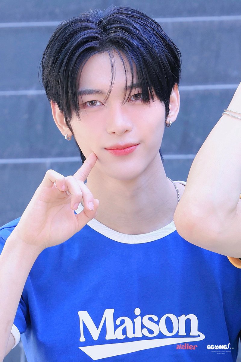 꿍 tweet media