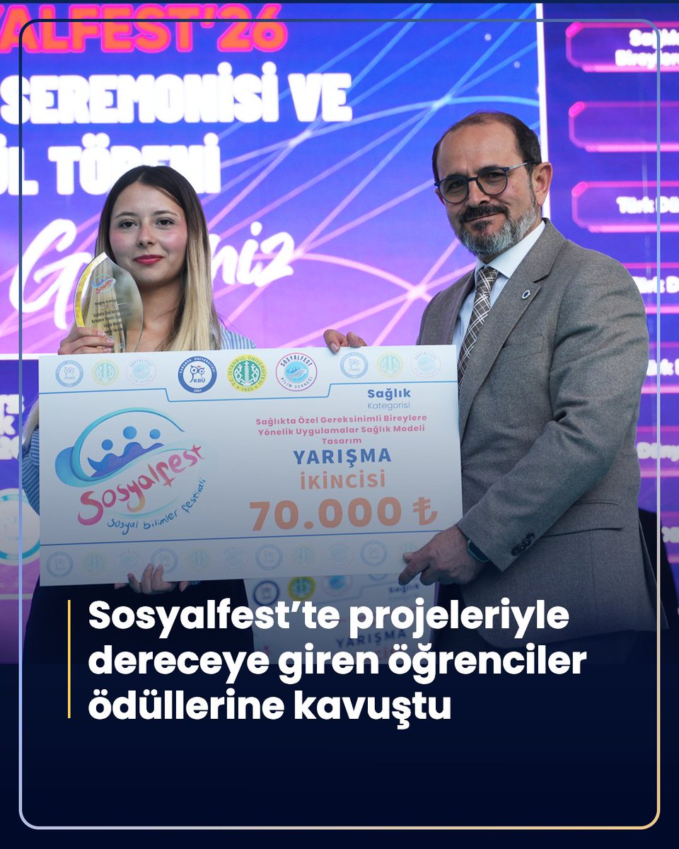 YildizEdu's tweet photo. 🎓✨ Rektörümüz Prof. Dr. @eyupdebik, Türkiye’nin ilk ulusal ve uluslararası sosyal bilimler festivali olan #Sosyalfest ’26 kapsamında düzenlenen ödül töreni ve kapanış programına katıldı.

Karabük Üniversitesi öncülüğünde ve İstanbul Üniversitesi iş birliğiyle gerçekleştirilen programa; Karabük Üniversitesi Rektörü Prof. Dr. @fatihkirisik, İstanbul Üniversitesi Rektörü Prof. Dr. Osman Bülent Zülfikar ile Gençlik ve Spor Bakan Yardımcıları Av. Doç. Dr. Safa Koçoğlu Gürsoy ve Dr. Enes Eminoğlu da iştirak etti.

@krbkuni @istuniresmi