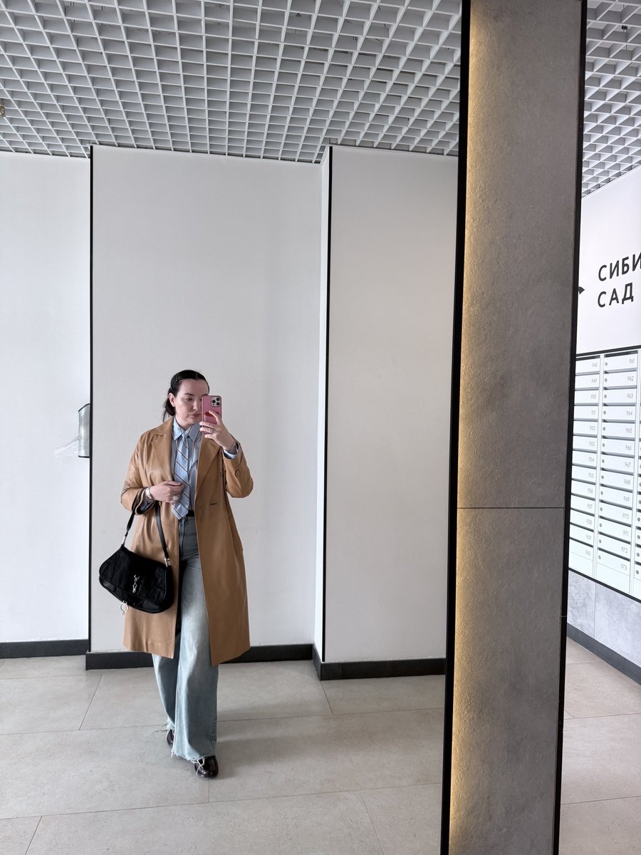 Dina Mi tweet media