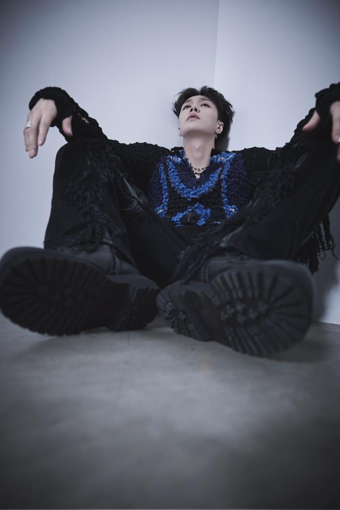 Yixing Thirst Traps tweet media