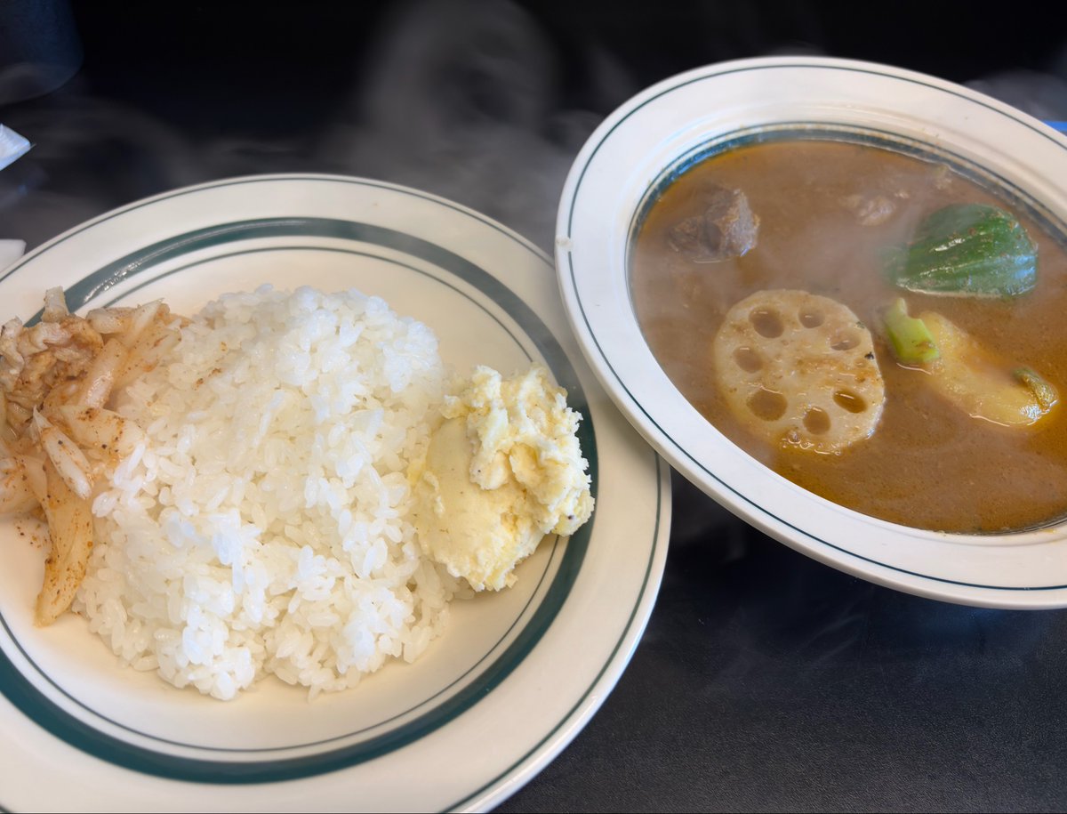 235RTCN's tweet photo. カレー魂デストロイヤー

ヒツジ10番 アチャール ポテサラ

久しぶりすぎてテイクアウトもいただきました☺️ https://t.co/9Sb0mPcRRb
