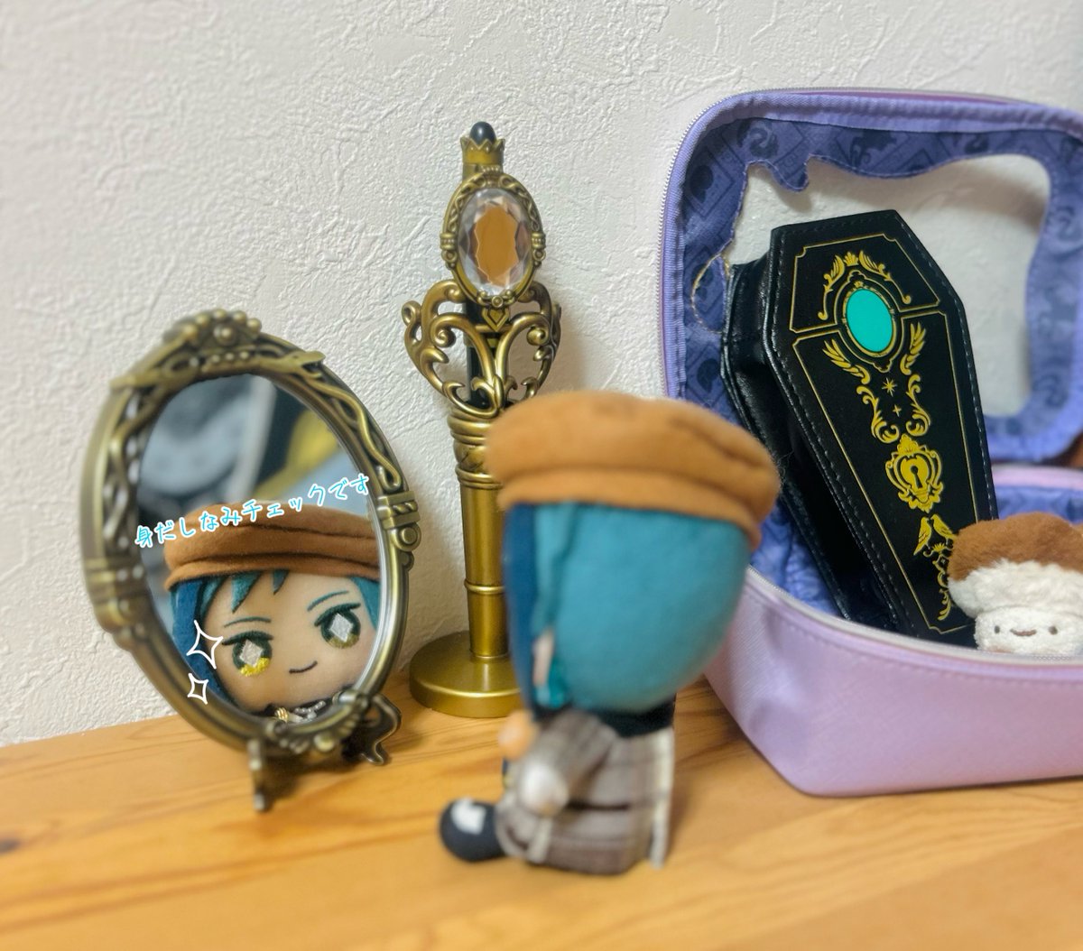 ツイステ展【手鏡】 手鏡【ツイステ展】 | ツイステグッズ情報データベース
