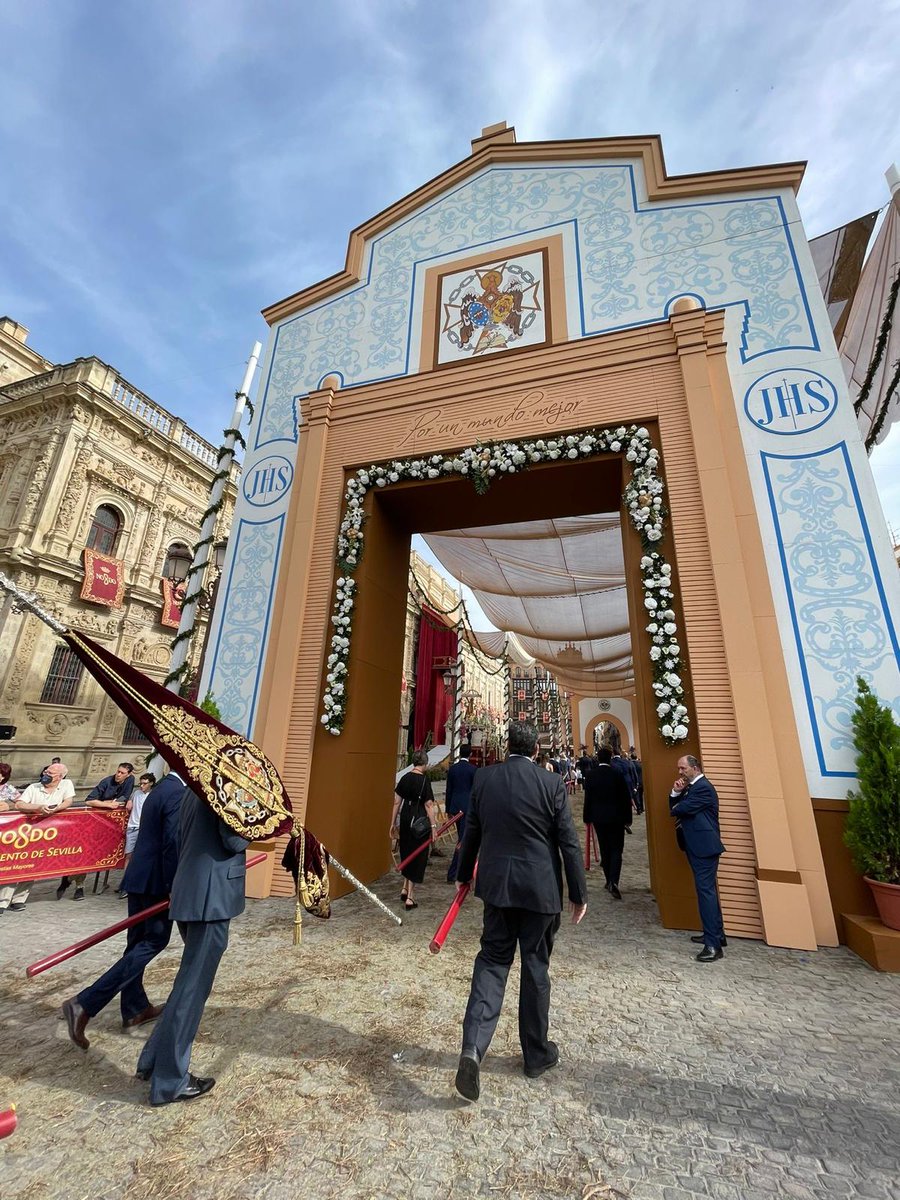 Santa Genoveva tweet media