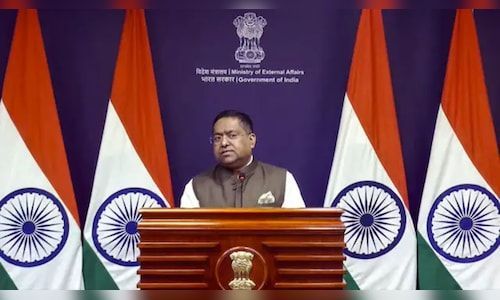 CNBCTV18News's tweet photo. India condemns the attack on an Indian-flagged ship near the Oman coast, calling it  "unacceptable"; says crew is safe while thanking the Omani authorities for rescue efforts

@Ritesh_Writes | #WestAsiaTension #StraitOfHormuz #Oman #India 

https://t.co/ZZmHjOlqKz https://t.co/OWmBkf5S7K