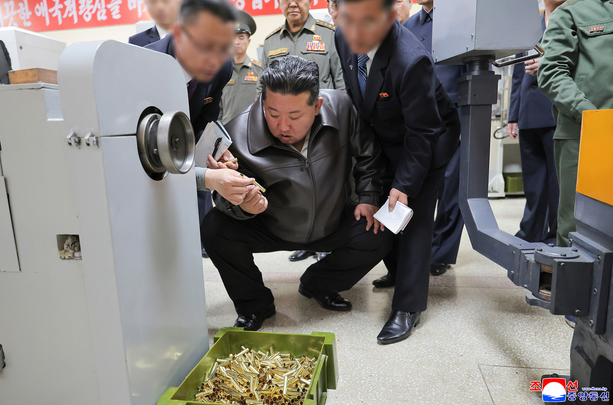 DonaldCourter's tweet photo. Locked n' Loaded For Freedom

Kim Jong Un recently inspected a number of munitions factories across the DPRK, along with top Central Committee members. https://t.co/qCF2IZ5Yta