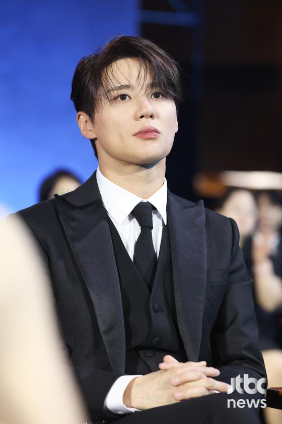 준수 백업 🥥 tweet media