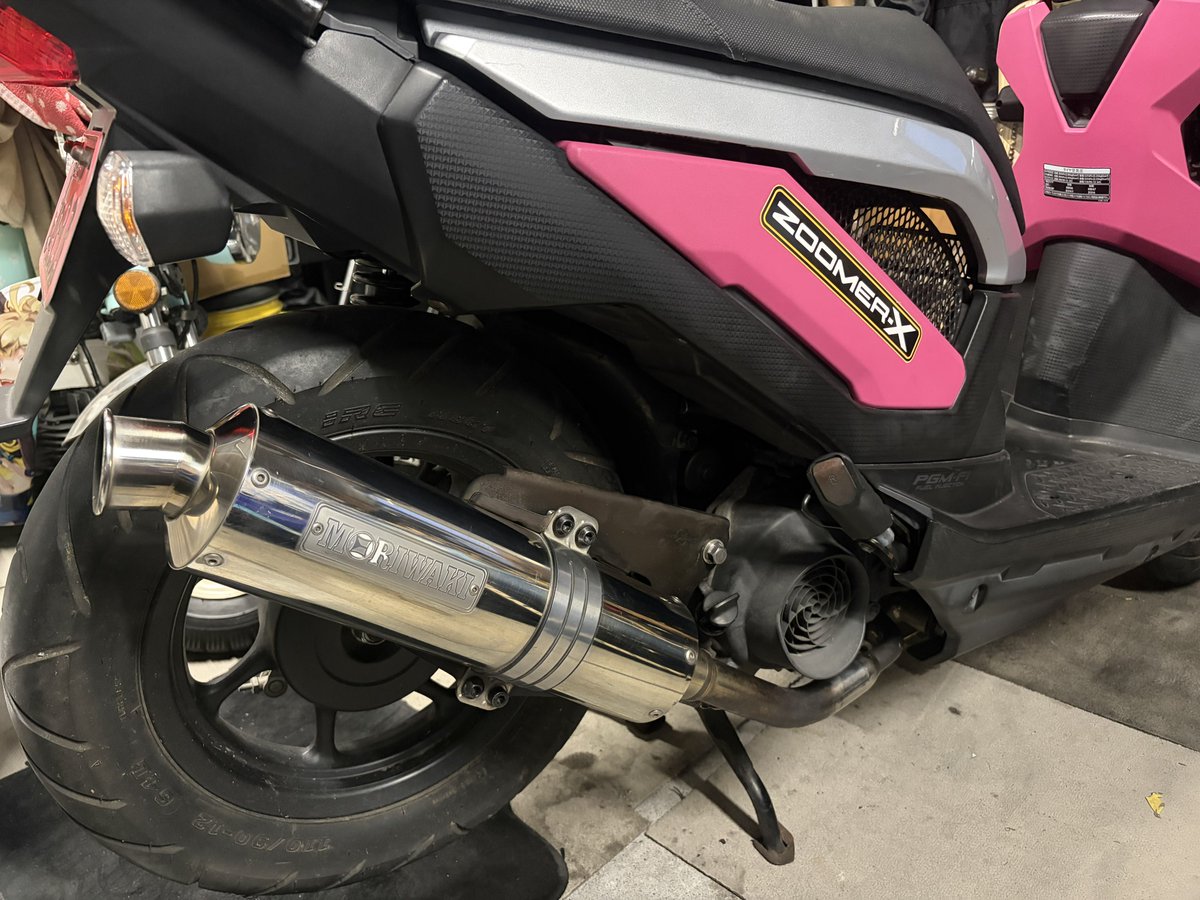 不人気車だとモリワキのマフラー美品中古1万で買えるの嬉しすぎる😂