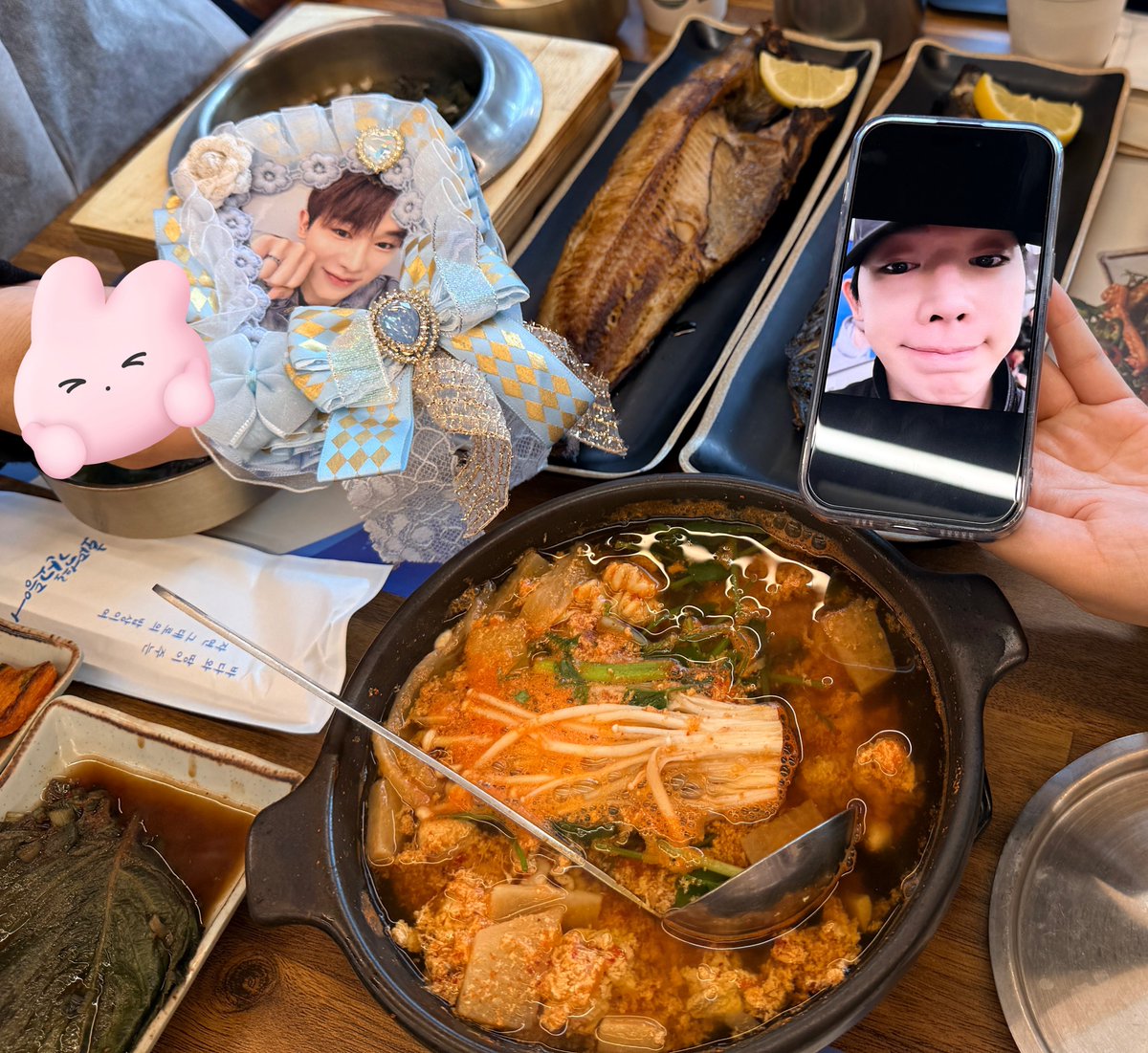 카페모카 tweet media