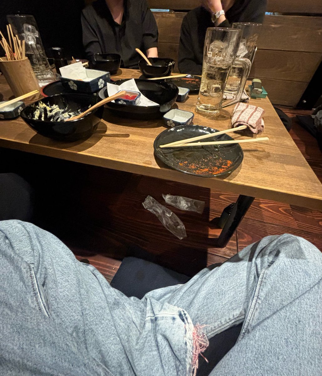 muton2_'s tweet photo. 前の会社辞めたのに定期的に
飲み誘ってくれたりして優しい世界🥲 https://t.co/Tnvpq9JMUE