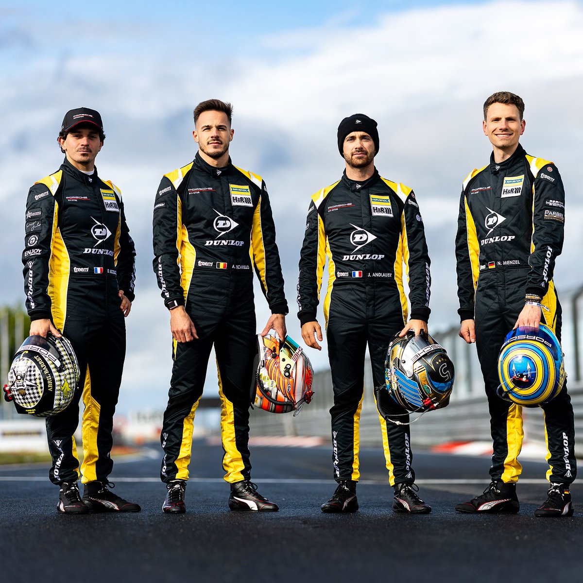 DUNLOP_Post's tweet photo. #24hNBR. . #nürburgring #nordschleife https://t.co/xGmd465jjh